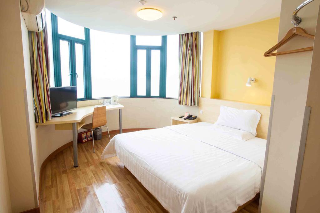 7Days Inn Haikou Hong Kong City Habitación foto