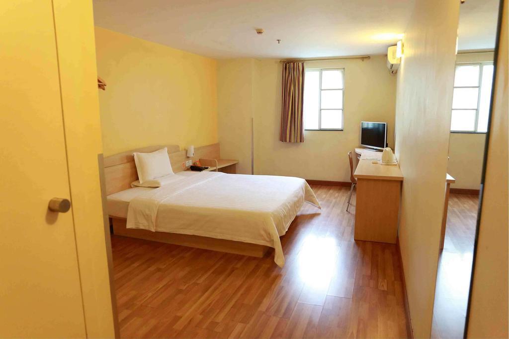 7Days Inn Haikou Hong Kong City Habitación foto